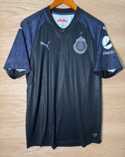 Chivas Puma Gala 2018 (L)